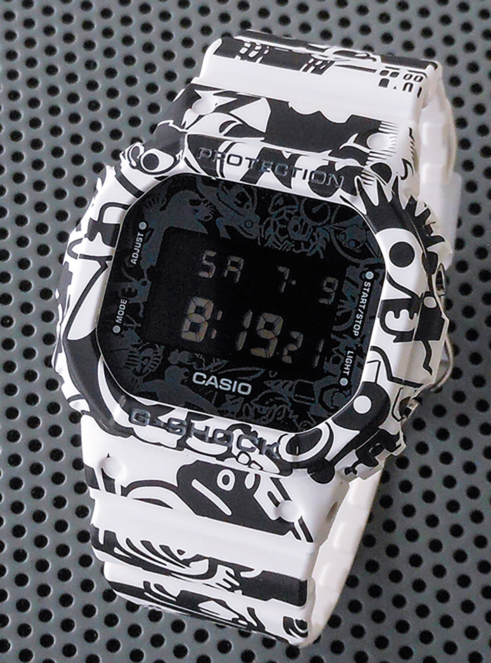 【廃番特価】カシオ　G-SHOCK　DW-5600GU-7JR 腕時計(デジタル)