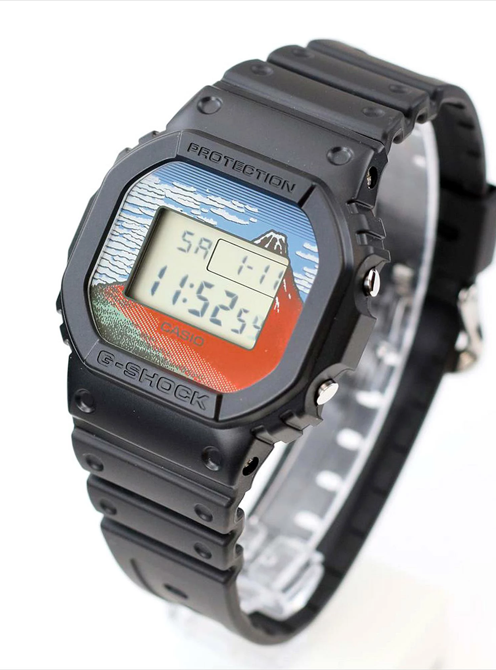 CASIO WATCH G-SHOCK HOKUSAI KATSUSHIKA DIGITAL 5600 SERIES DW-5600