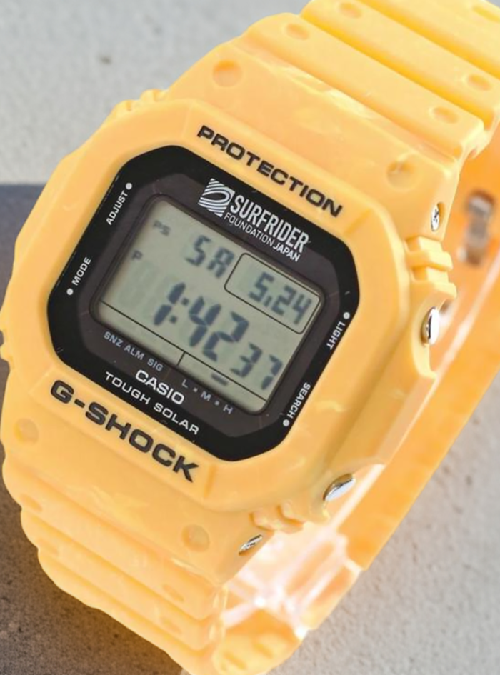 CASIO WATCH G-SHOCK SURFRIDER FOUNDATION JAPAN COLLABORATION MODEL DIGITAL 5600 SERIES G-5600SFJ-9JR JDM
