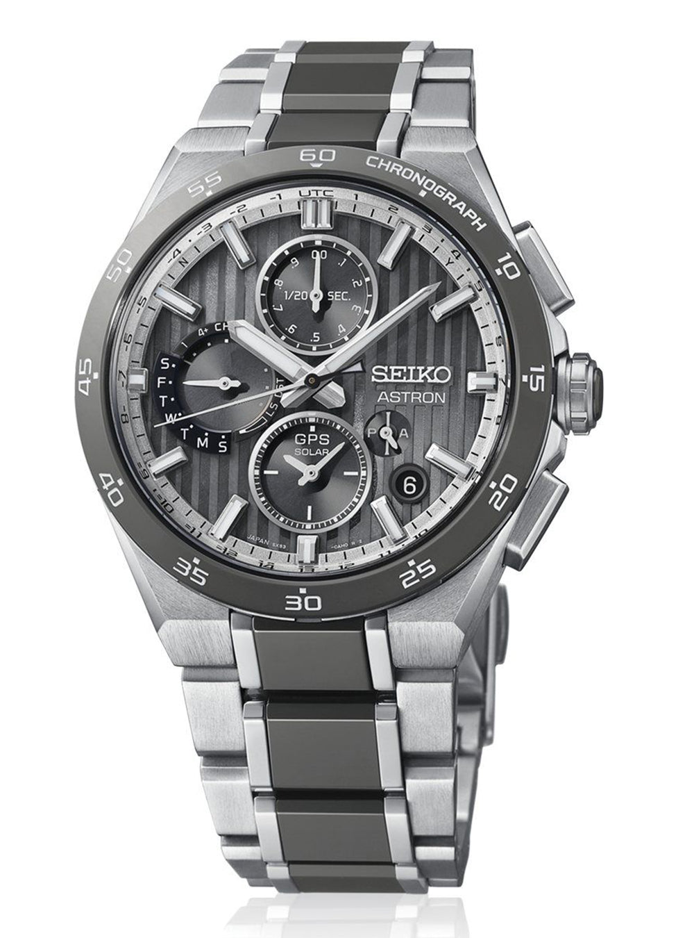 Metallic accents on the outer bezel ring and crown add a distinctive touch, enhancing the watch’s sophisticated character. The decorative bezel edge features grooves aligned with the positions of the twelve dial markers, creating a design that conveys a refined sense of modernity.