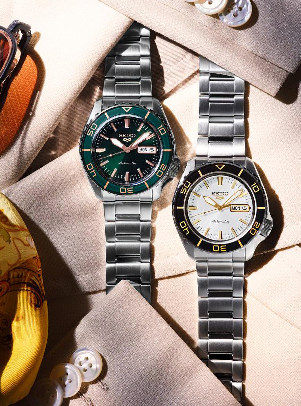 New color variations bring an elegant touch to the Seiko 5 Sports SKX series.