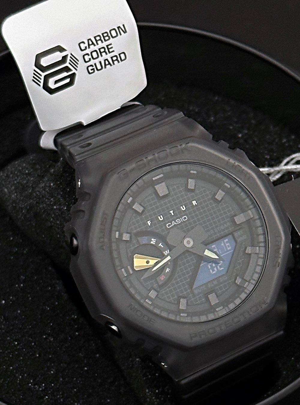 CASIO G-SHOCK ANALOG-DIGITAL FUTUR COLLABORATION MODEL GA-2100FT-8AJR JDM