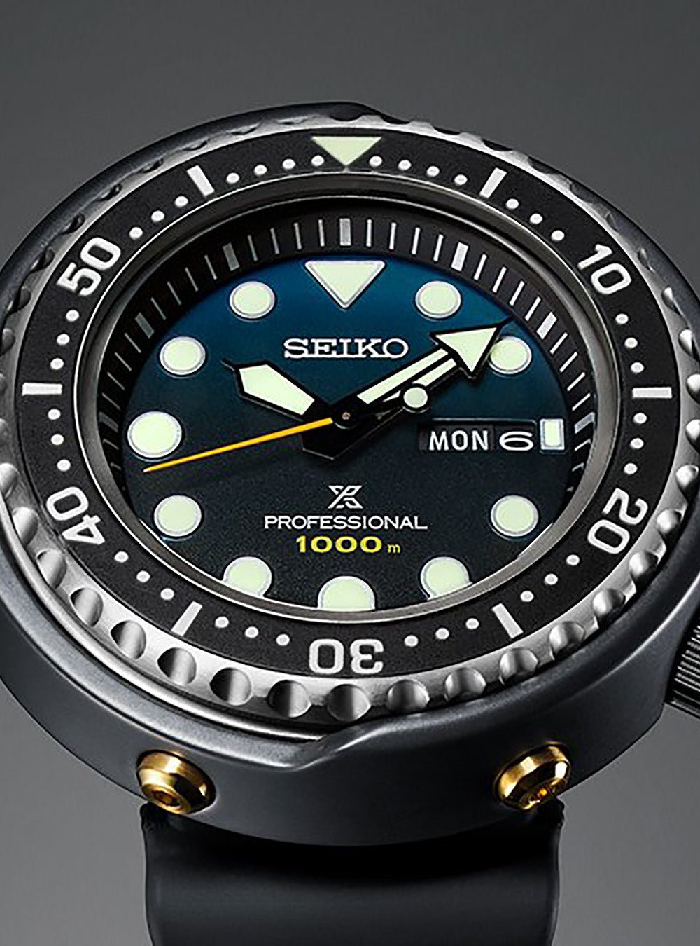 SEIKO PROSPEX 1986 QUARTZ DIVER S 35TH ANNIVERSARY SBBN051 japan